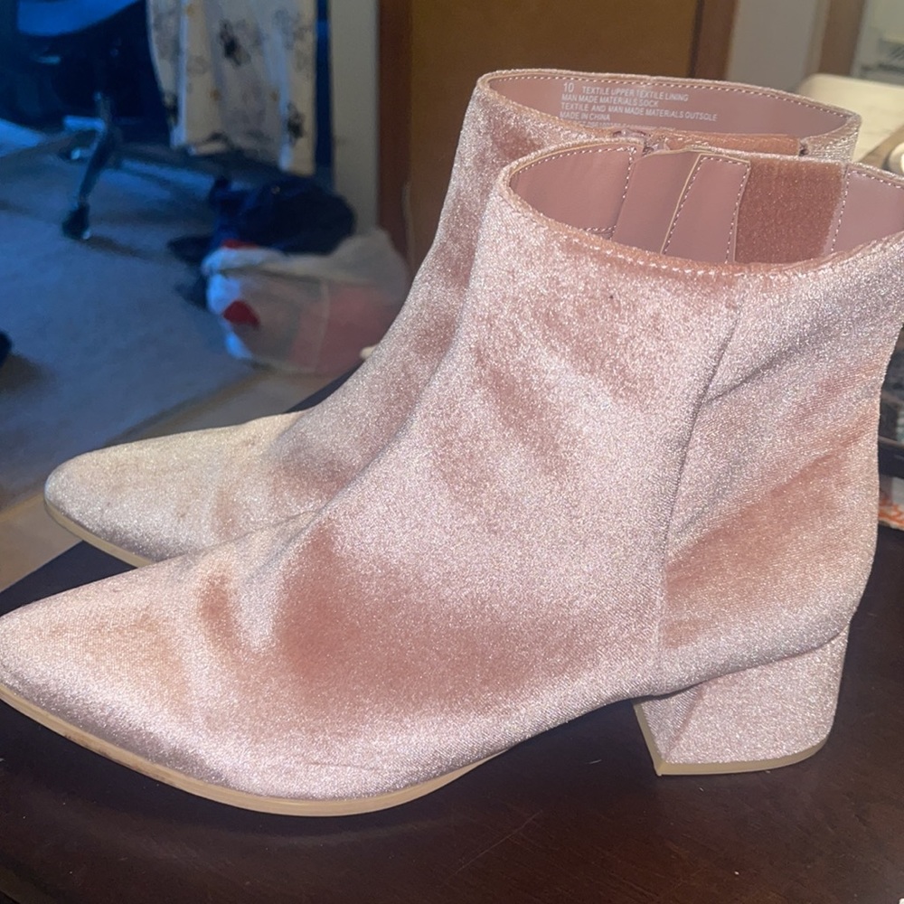 Pink boots - Picture 3 of 3